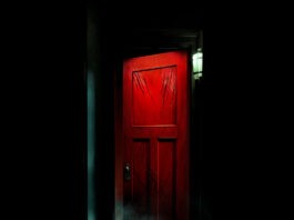 Insidious La puerta roja tráiler